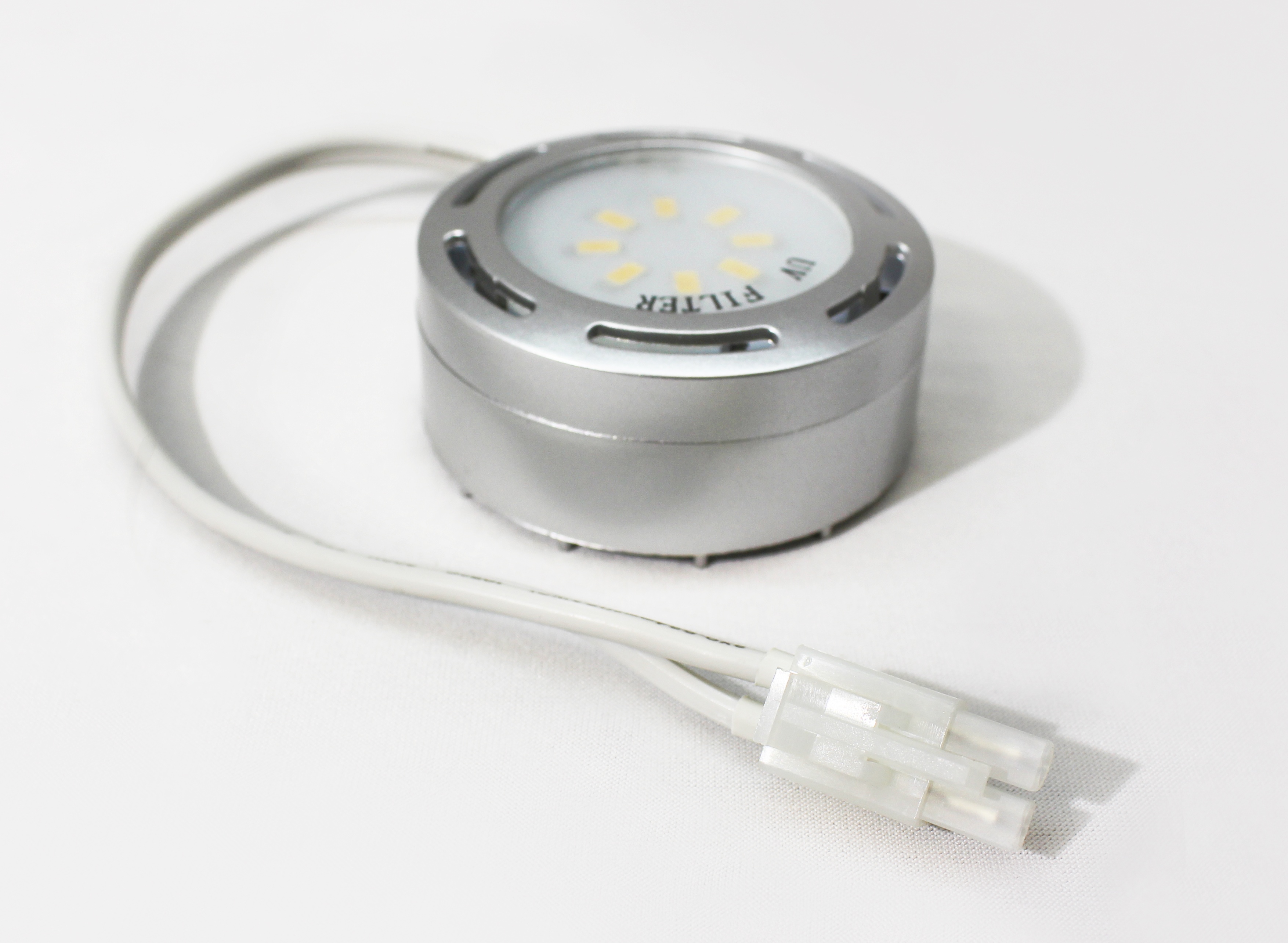 direct wire 120 volt puck lights